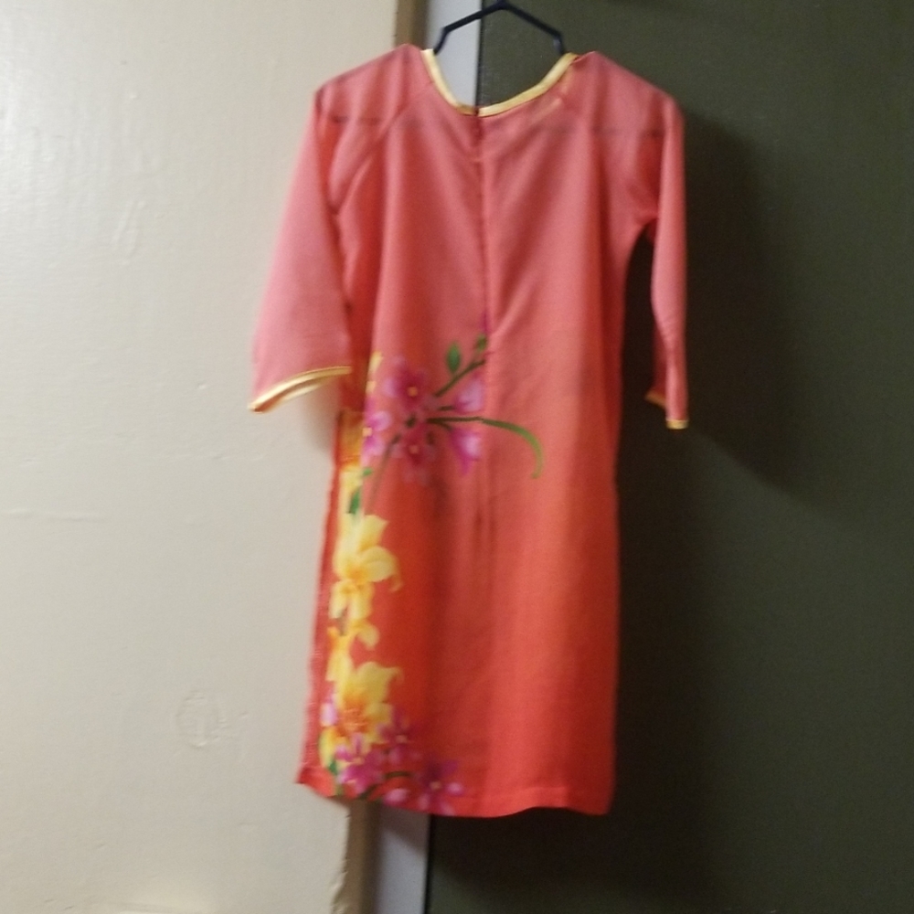 Dress - Picture 4 of 7
